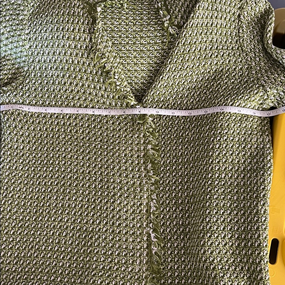 Zara Green Tweed Blazer with Frayed Edges - Picture 6 of 6